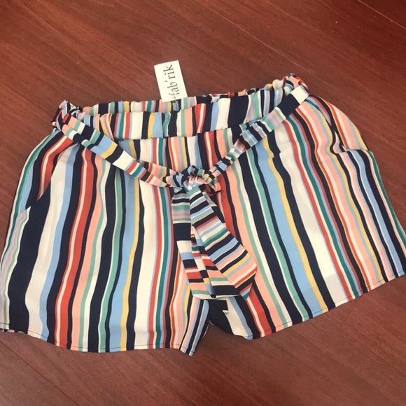 Fab’rik vertical stripe tie front short - Picture 1 of 4